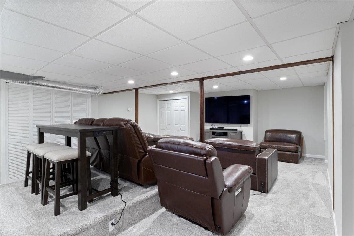 12 Cardinal Circle Derry, NH 03038 - Photo 32 of 42