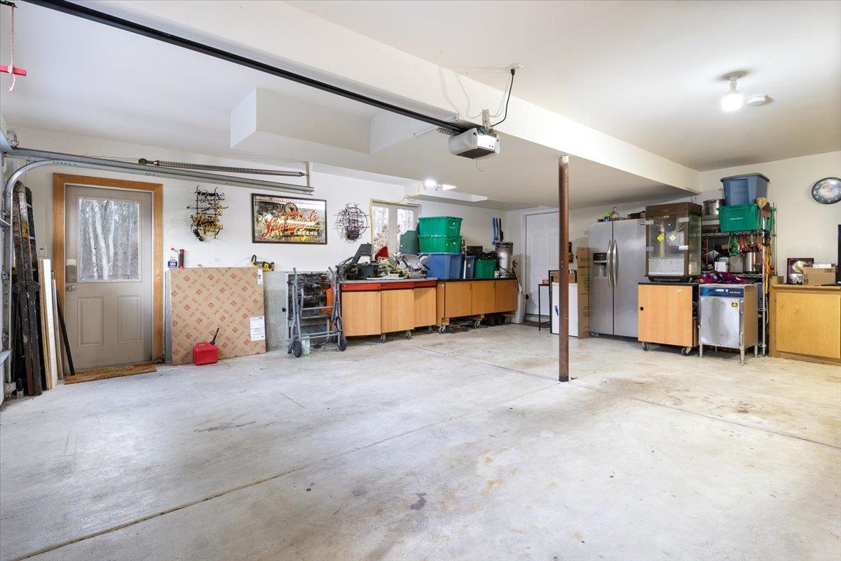 12 Cardinal Circle Derry, NH 03038 - Photo 34 of 42