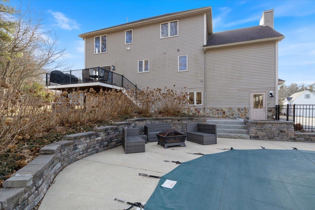 12 Cardinal Circle Derry, NH 03038 - Photo 38 of 42