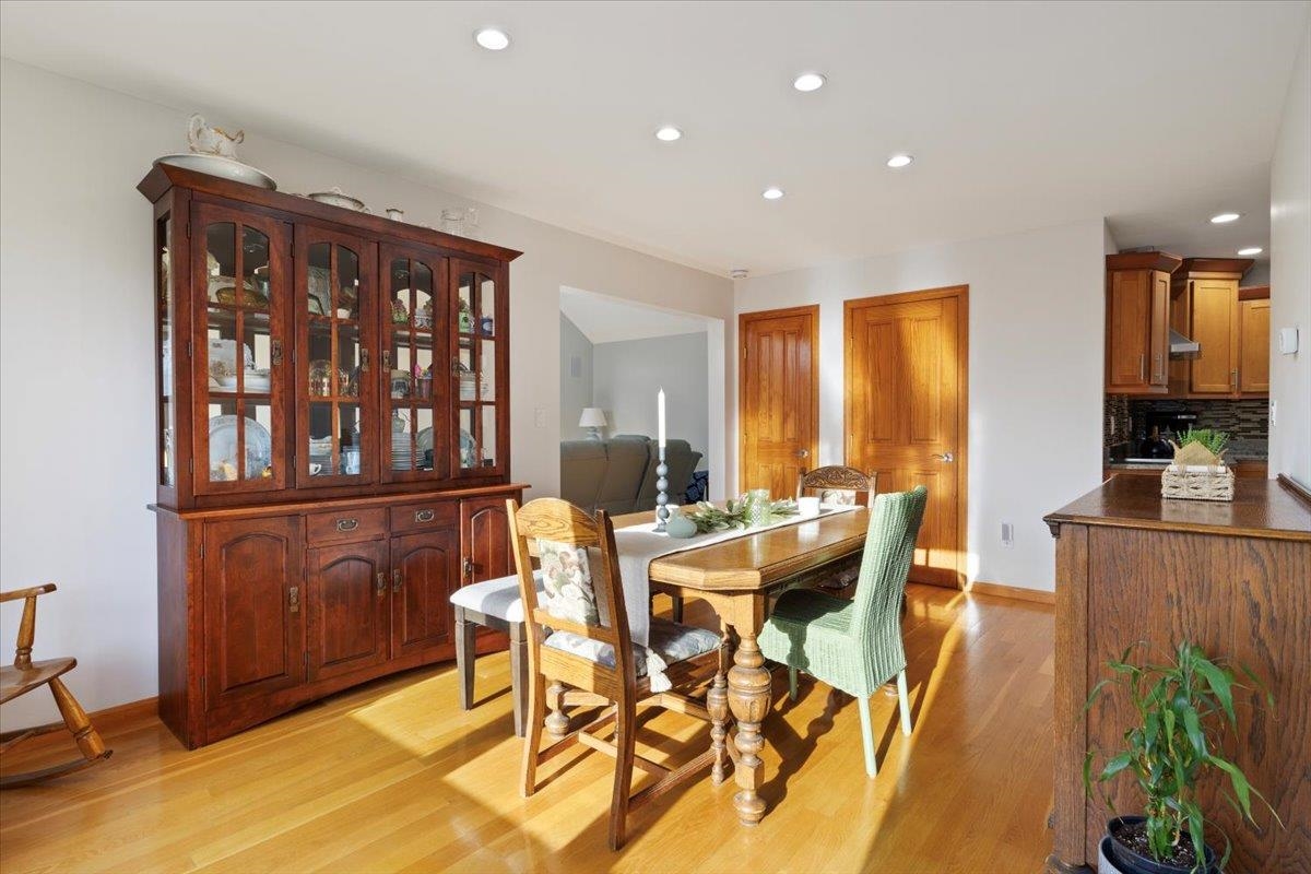 12 Cardinal Circle Derry, NH 03038 - Photo 7 of 42