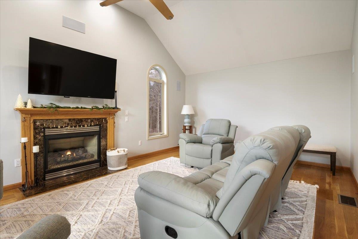 12 Cardinal Circle Derry, NH 03038 - Photo 10 of 42