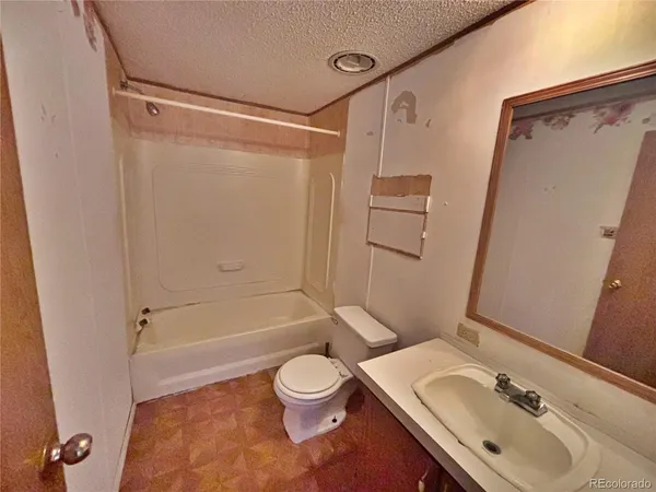 $21,500 | 1414 West Sunrise Drive, La Junta, CO 81050