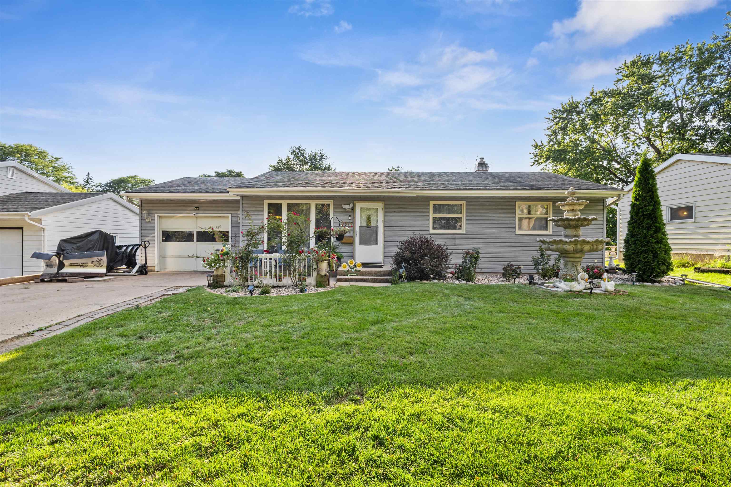2014 Prairie Road Madison, WI 53711 - Photo 2 of 52 Gallery Image 2