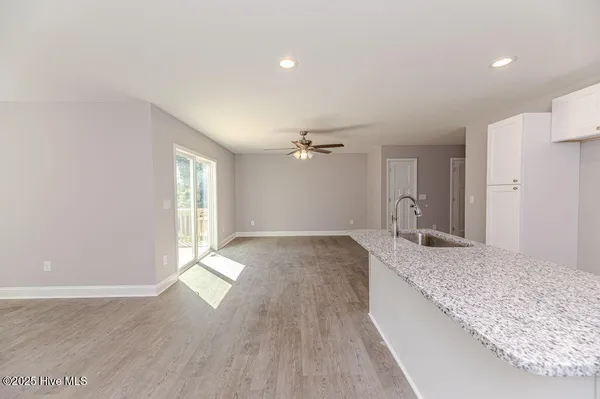 $1,950 | 925 West Massachusetts Avenue, Southern Pines, NC 28387