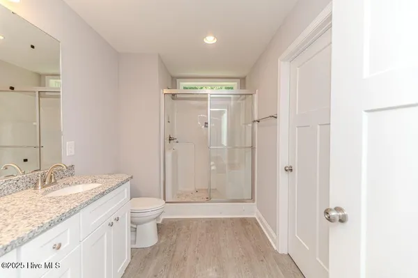 $1,950 | 925 West Massachusetts Avenue, Southern Pines, NC 28387