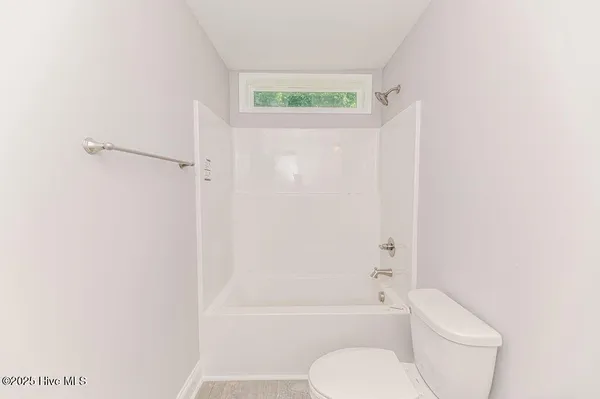 $1,950 | 925 West Massachusetts Avenue, Southern Pines, NC 28387