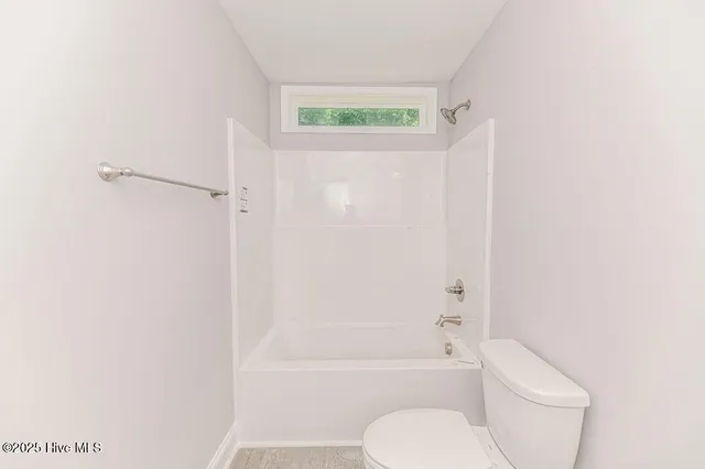 $1,950 | 925 West Massachusetts Avenue, Southern Pines, NC 28387