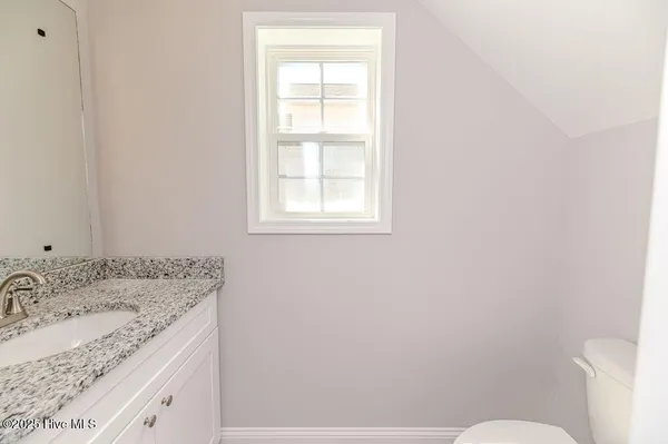 $1,950 | 925 West Massachusetts Avenue, Southern Pines, NC 28387