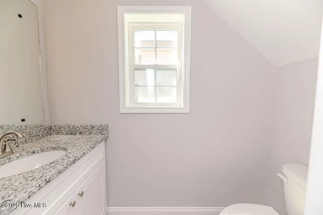 $1,950 | 925 West Massachusetts Avenue, Southern Pines, NC 28387