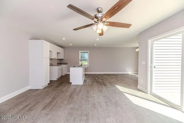 $1,950 | 925 West Massachusetts Avenue, Southern Pines, NC 28387