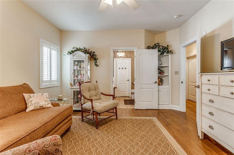 3823 New Texas Road Pittsburgh, PA 15239 - Photo 11 of 24