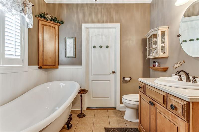 3823 New Texas Road Pittsburgh, PA 15239 - Photo 12 of 24