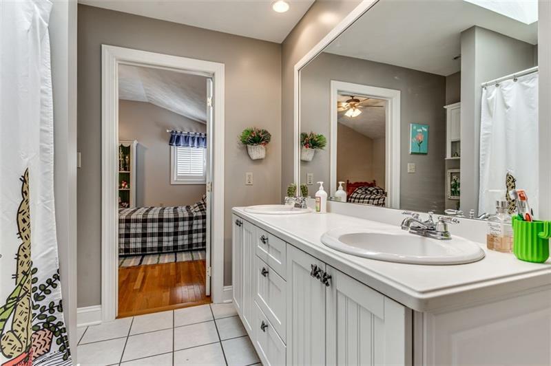 3823 New Texas Road Pittsburgh, PA 15239 - Photo 17 of 24