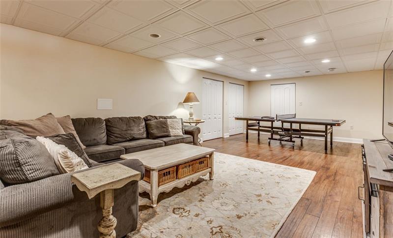 3823 New Texas Road Pittsburgh, PA 15239 - Photo 18 of 24