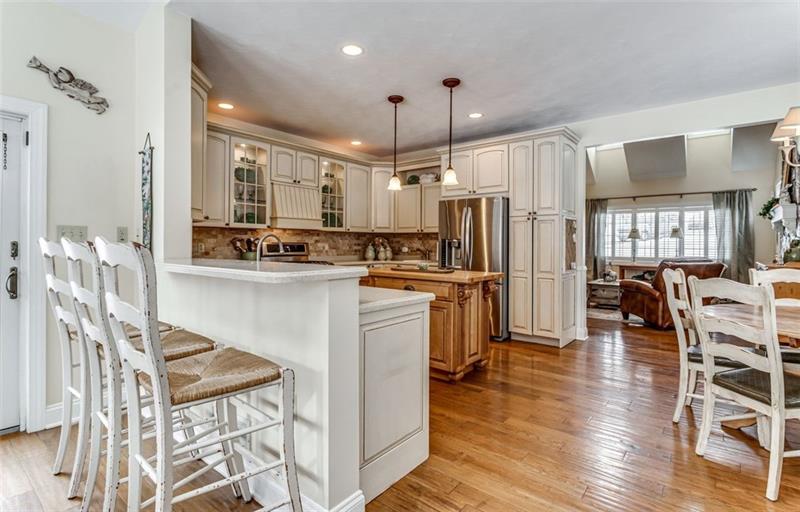 3823 New Texas Road Pittsburgh, PA 15239 - Photo 8 of 24