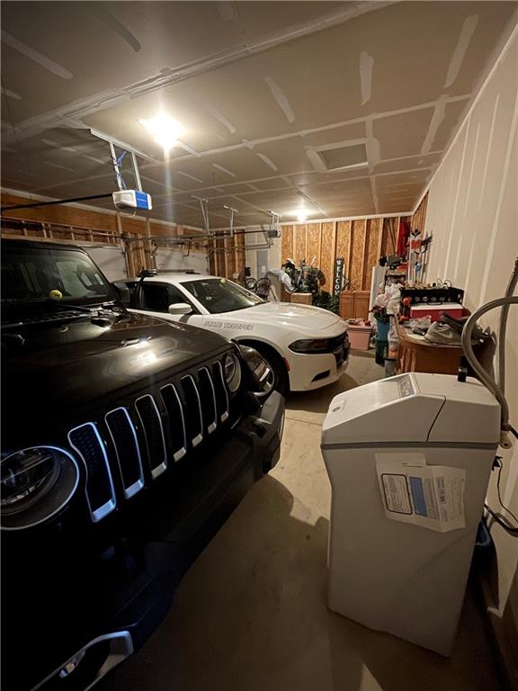 6680 Mayapple Drive Pendleton, IN 46064 - Photo 3 of 24