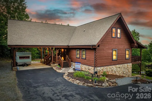 $784,900 | 16 Saratoga Drive, Nebo, NC 28761