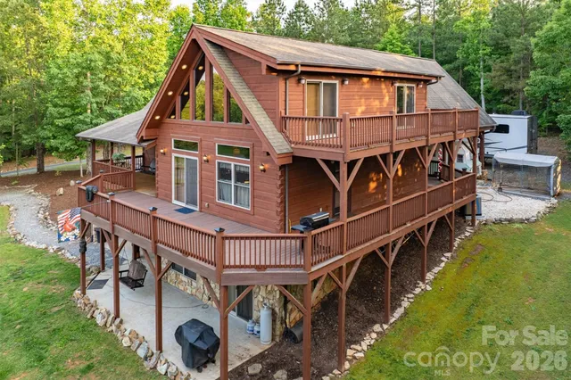 $784,900 | 16 Saratoga Drive, Nebo, NC 28761