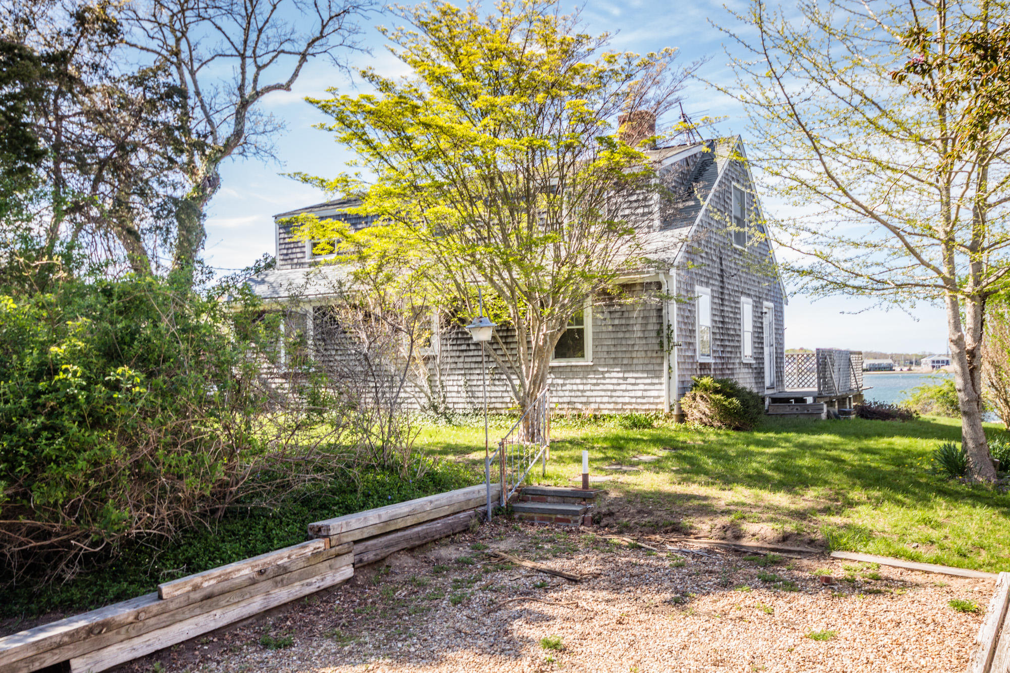 44 Hines Point Road Vineyard Haven, MA 02568 - Photo 5 of 9 44 Hines Point-1