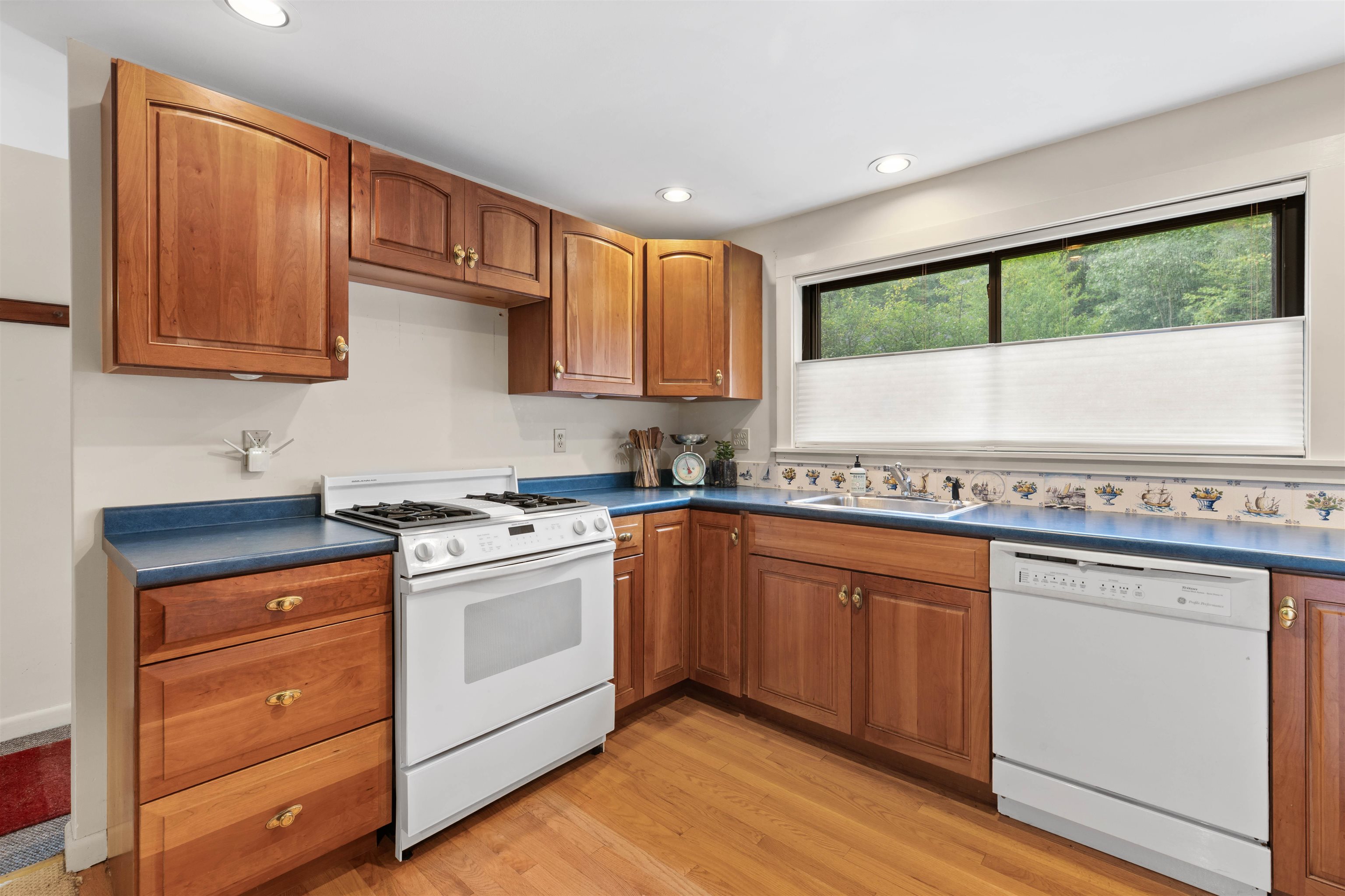 47 Dana Place Road, Unit 8 Jackson, NH 03846 - Photo 9 of 35 Gallery Image 9