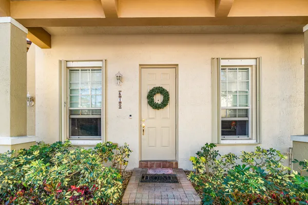 $379,999 | 510 Northwest 24th Avenue, Boynton Beach, FL 33426