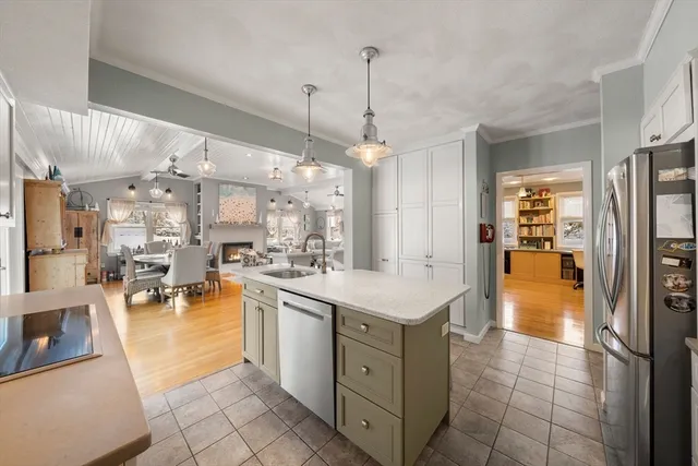 $1,200,000 | 62 Oakland Street, Natick, MA 01760