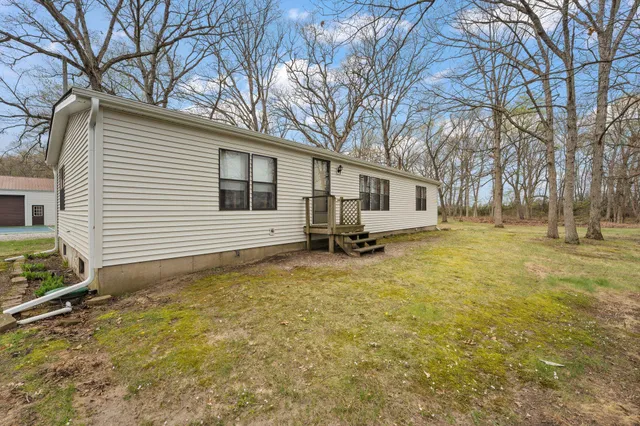 $1,549,000 | 548 East 1400 South, Kouts, IN 46347