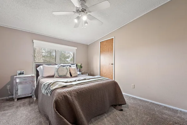 $1,499,999 | 548 East 1400 South, Kouts, IN 46347