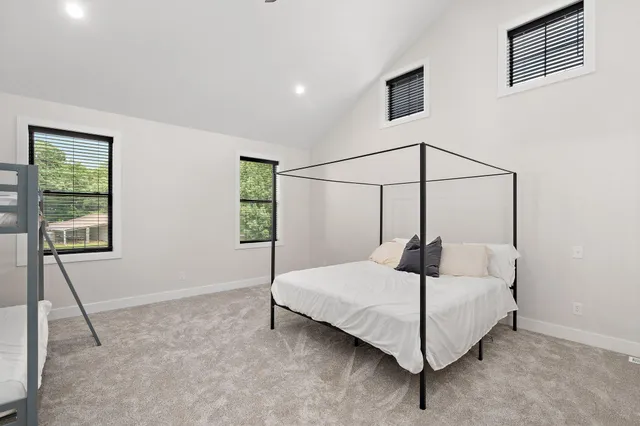 $1,549,000 | 548 East 1400 South, Kouts, IN 46347