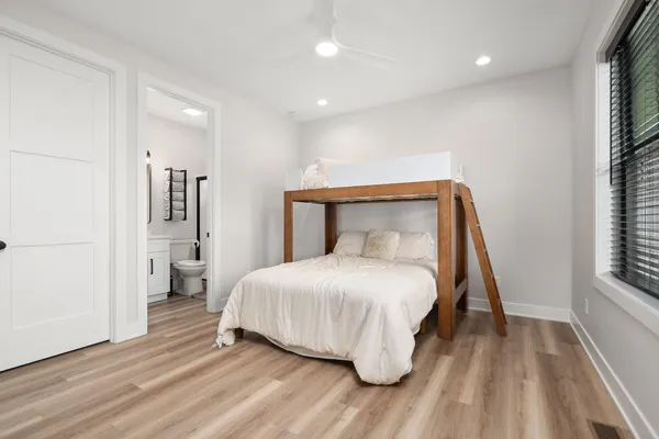 $1,499,999 | 548 East 1400 South, Kouts, IN 46347