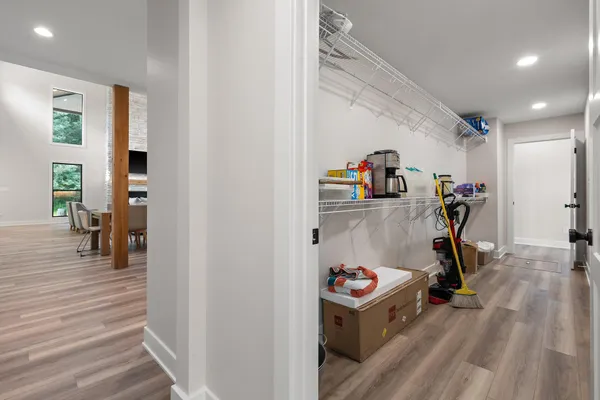 $1,499,999 | 548 East 1400 South, Kouts, IN 46347