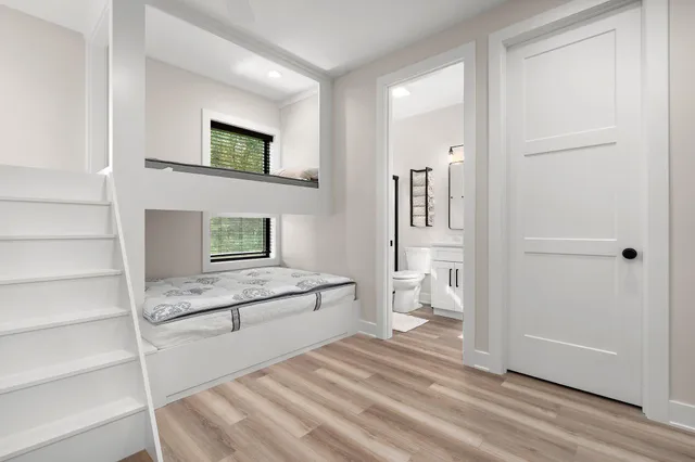 $1,549,000 | 548 East 1400 South, Kouts, IN 46347