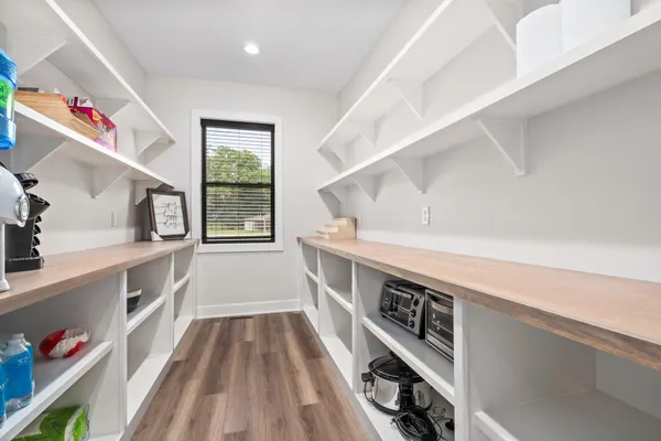 $1,499,999 | 548 East 1400 South, Kouts, IN 46347