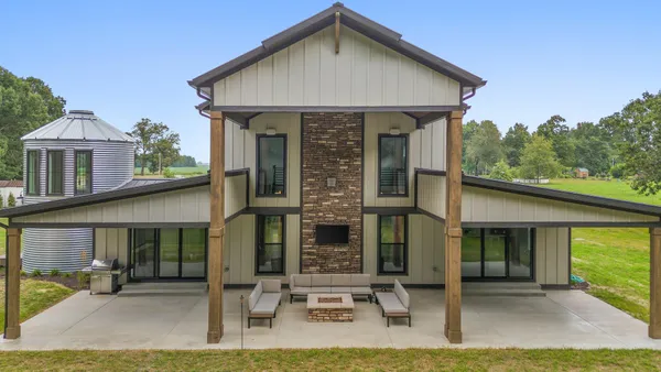 $1,499,999 | 548 East 1400 South, Kouts, IN 46347