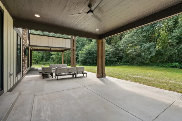 $1,549,000 | 548 East 1400 South, Kouts, IN 46347