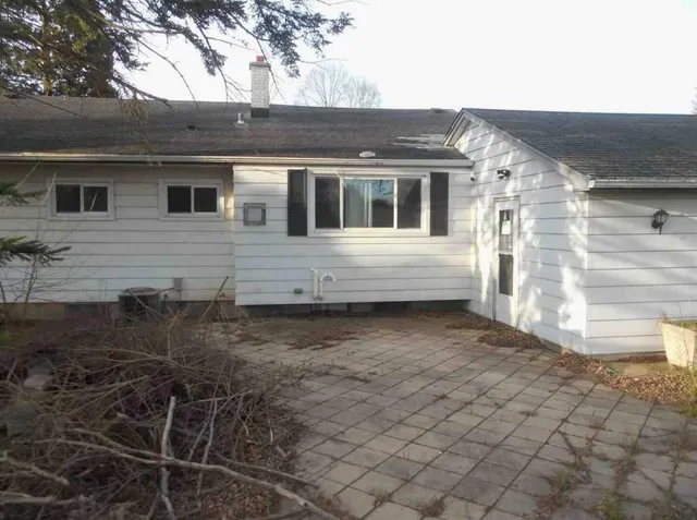 $265,980 | 5400 West Dean Road, Brown Deer, WI 53223