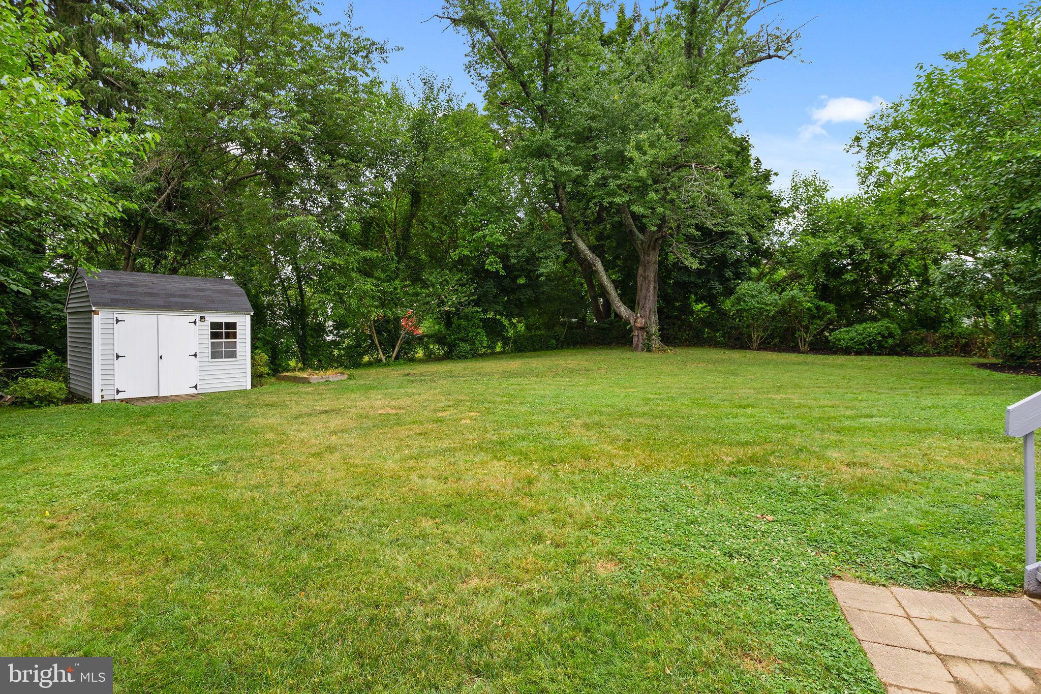 39 Benson Lane Hamilton, NJ 08610 - Photo 26 of 26