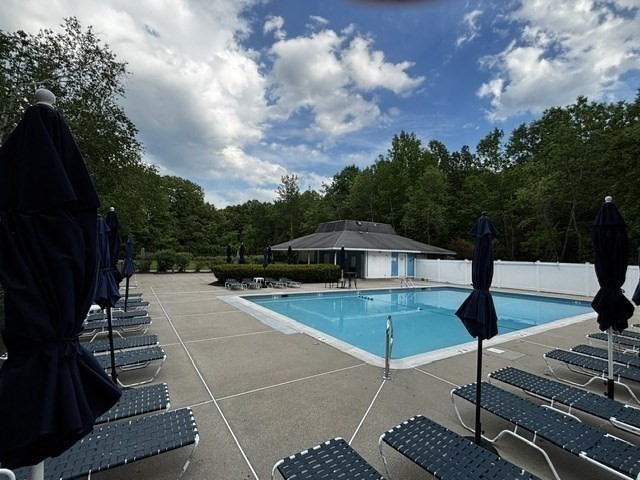 13 Beal's Cove Road, Unit F Hingham, MA 02043 - Photo 13 of 17