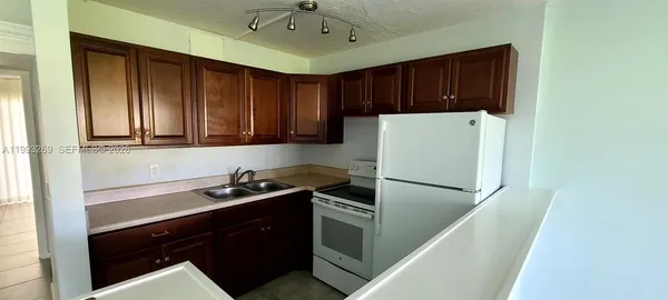 $1,350 | 7 Fanshaw A, Unit 7, Boca Raton, FL 33434