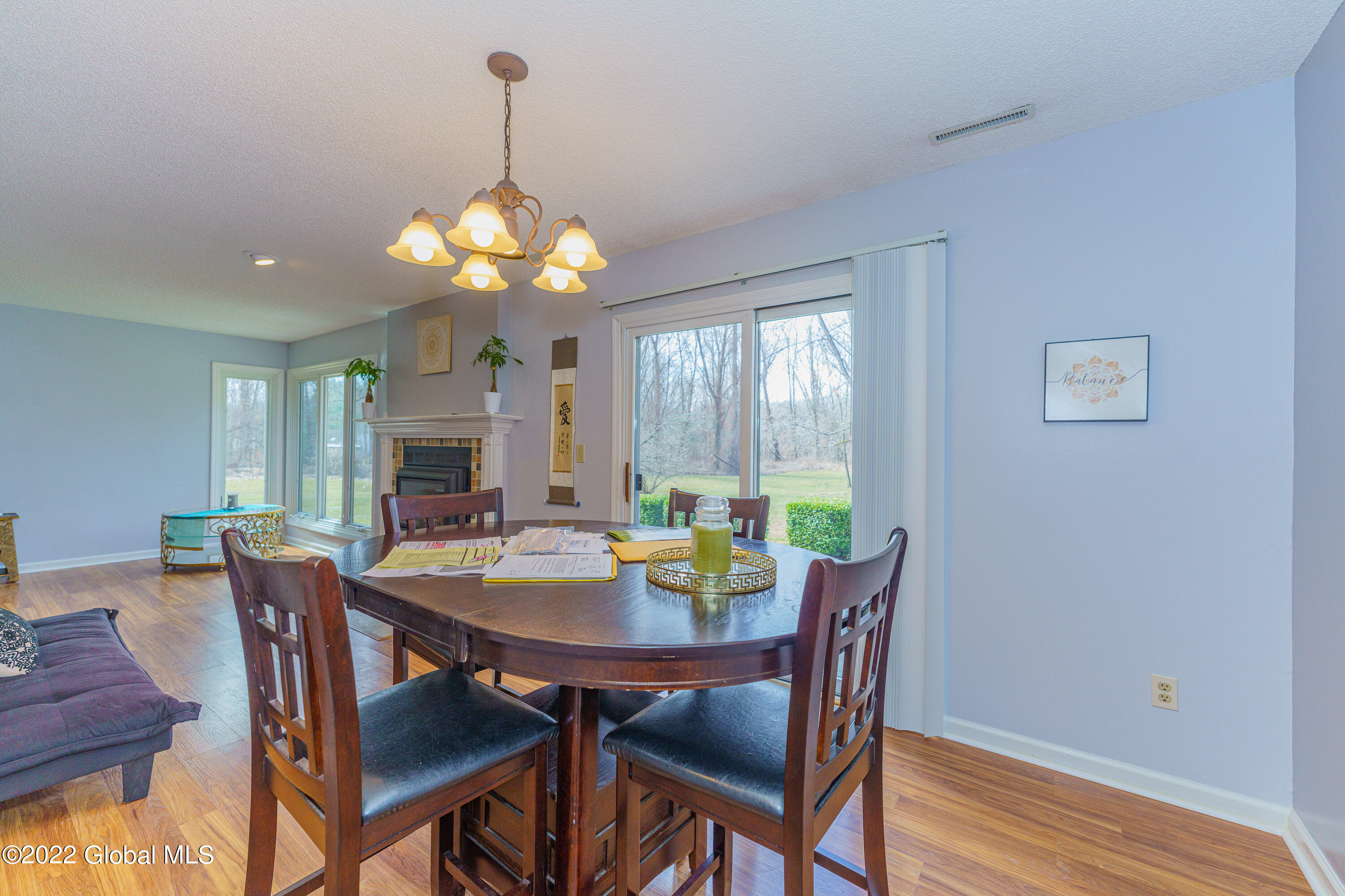 4075 Georgetown Square Schenectady, NY 12303 - Photo 14 of 40 2 Diningroom 3