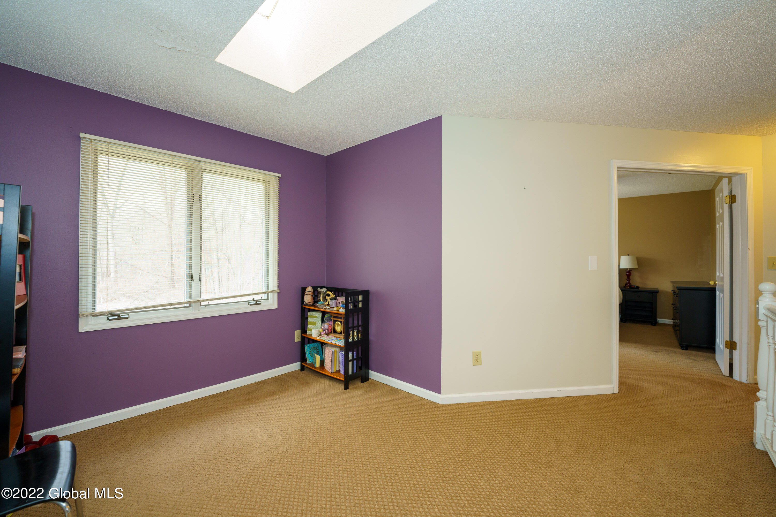 4075 Georgetown Square Schenectady, NY 12303 - Photo 21 of 40 4 Landing 3