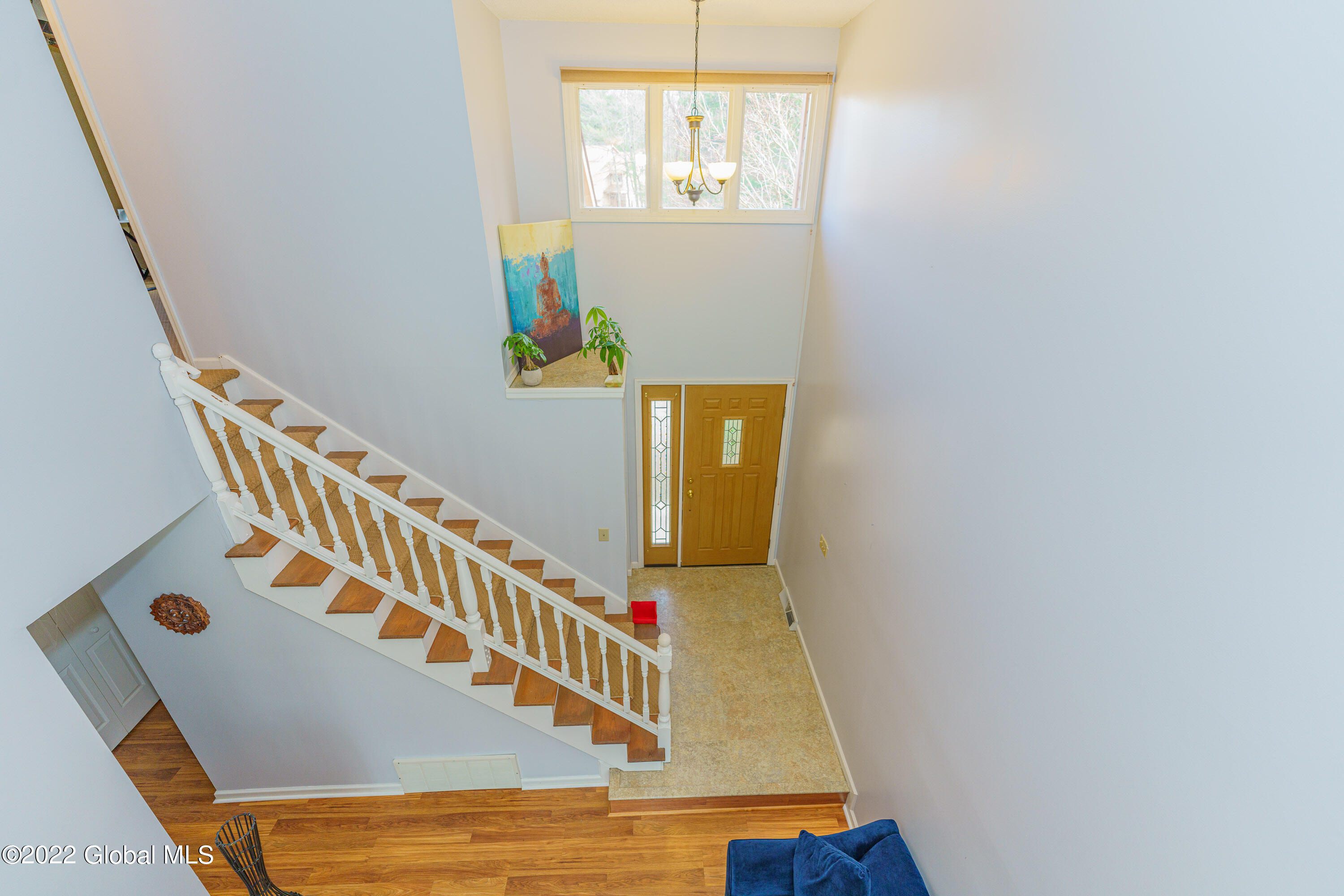 4075 Georgetown Square Schenectady, NY 12303 - Photo 23 of 40 4 Landing 5