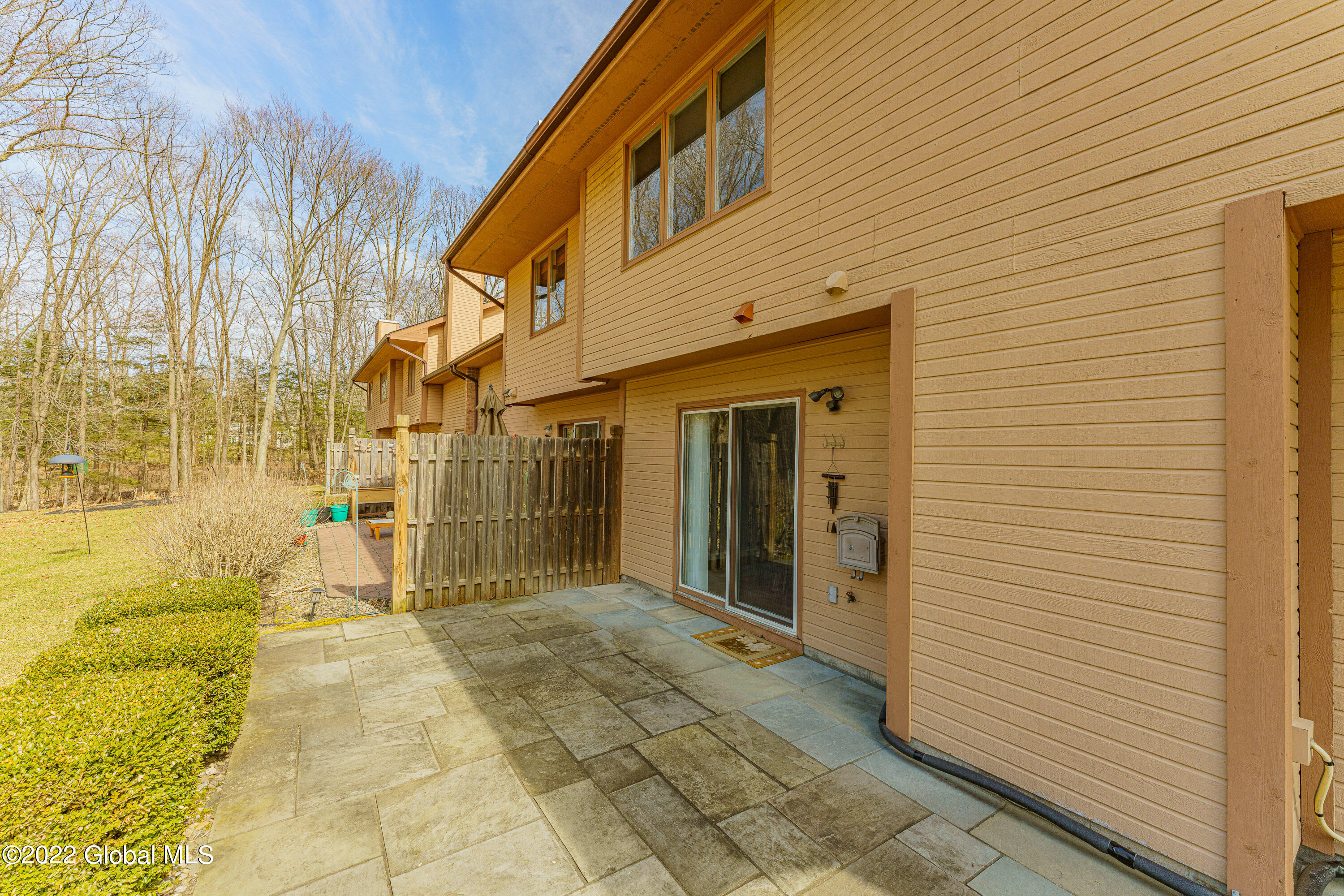 4075 Georgetown Square Schenectady, NY 12303 - Photo 40 of 40 Yard 8