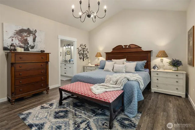 $819,000 | 50 East Eastwood Lane, Union, WA 98592