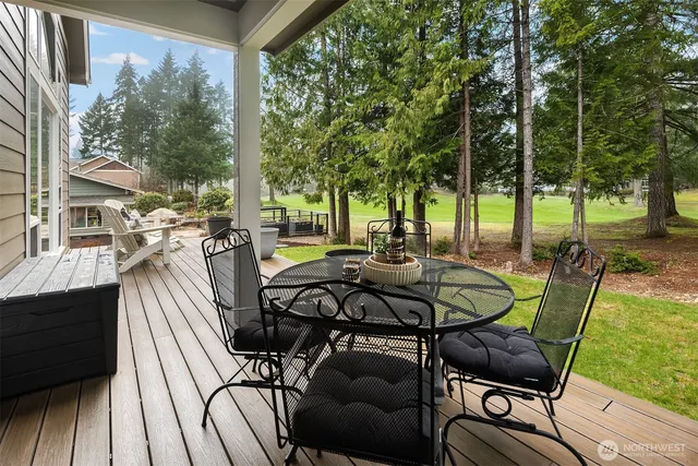$819,000 | 50 East Eastwood Lane, Union, WA 98592
