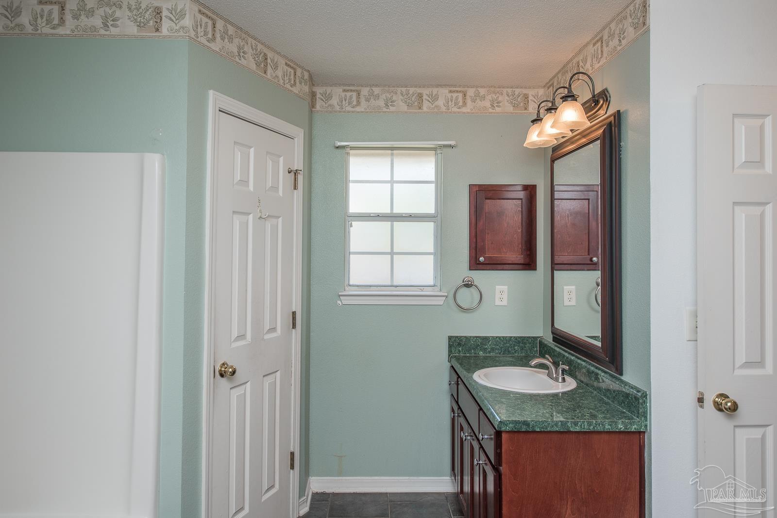 5950 Ridgeview Drive Milton, FL 32570 - Photo 17 of 39
