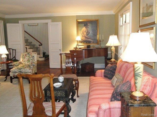 55 Touraine Road Grosse Pointe, MI 48236 - Photo 6 of 25 Living Room