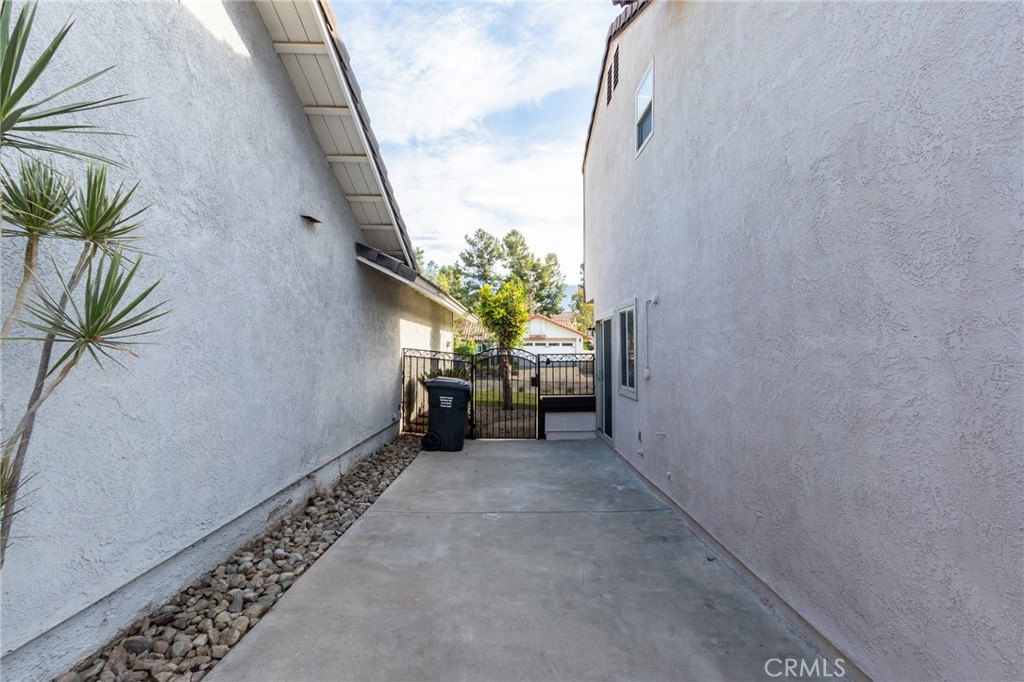 11721 Mt Sterling Court Rancho Cucamonga, CA 91737 - Photo 34 of 38 a view of a room with a window