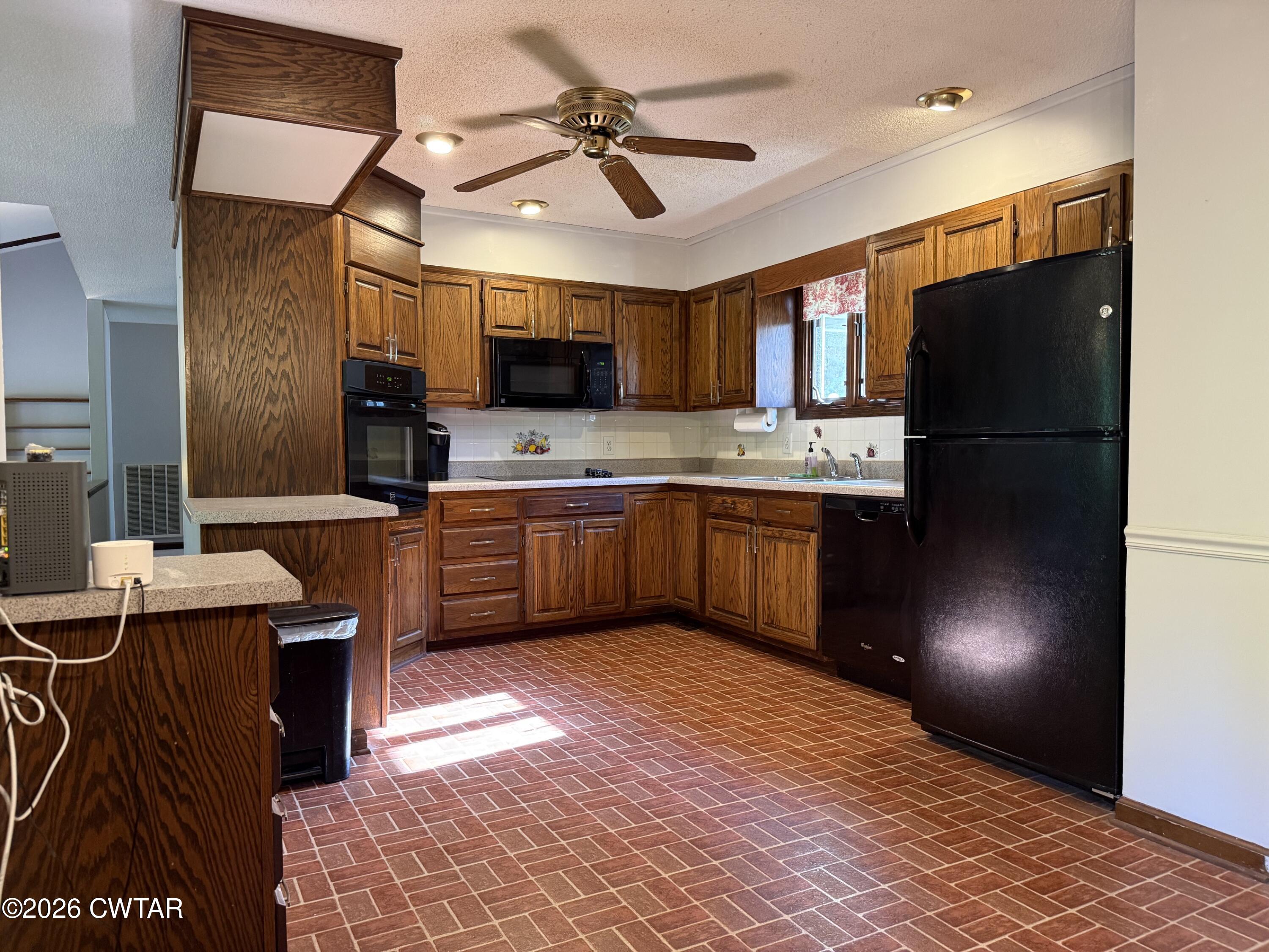930 Oak Ridge Road Dyersburg, TN 38024 - Photo 26 of 59 IMG_4532