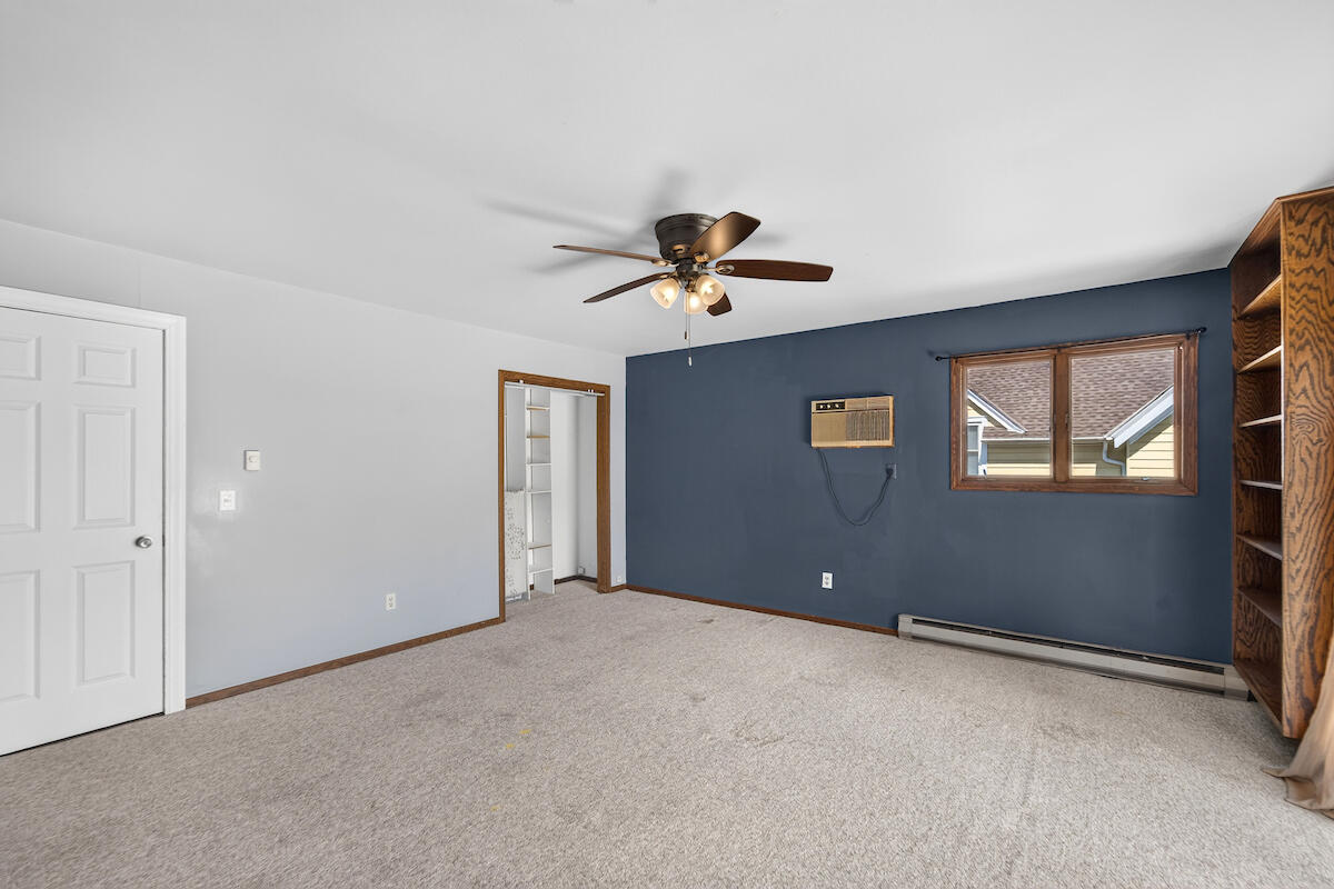 445 West Chestnut Street Burlington, WI 53105 - Photo 14 of 36 Primary bedroom